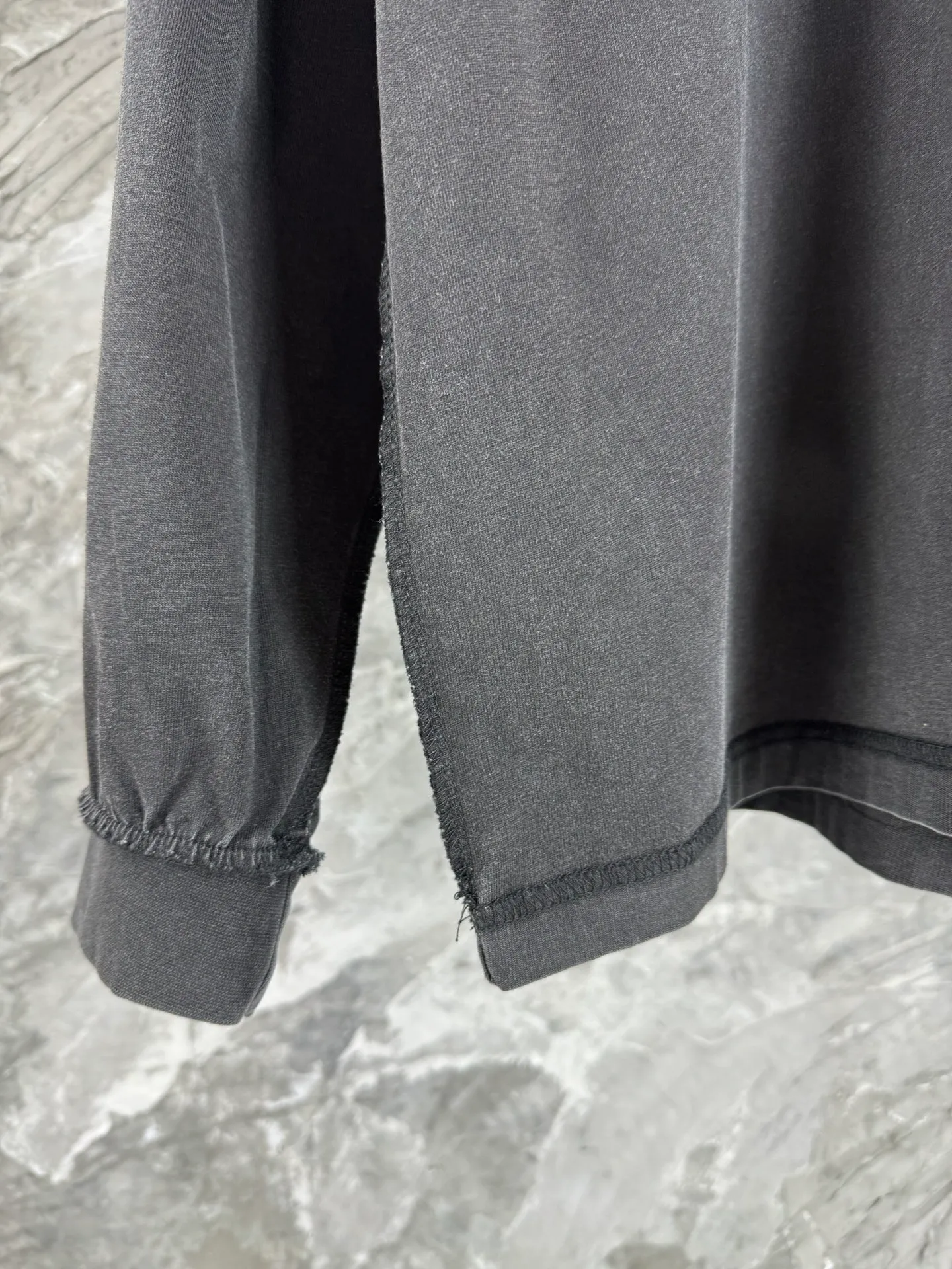 BALENCI*GA 25 . . . . . . 280g . . OS Same Style -Color： -SIZE：Xs S M L 8636